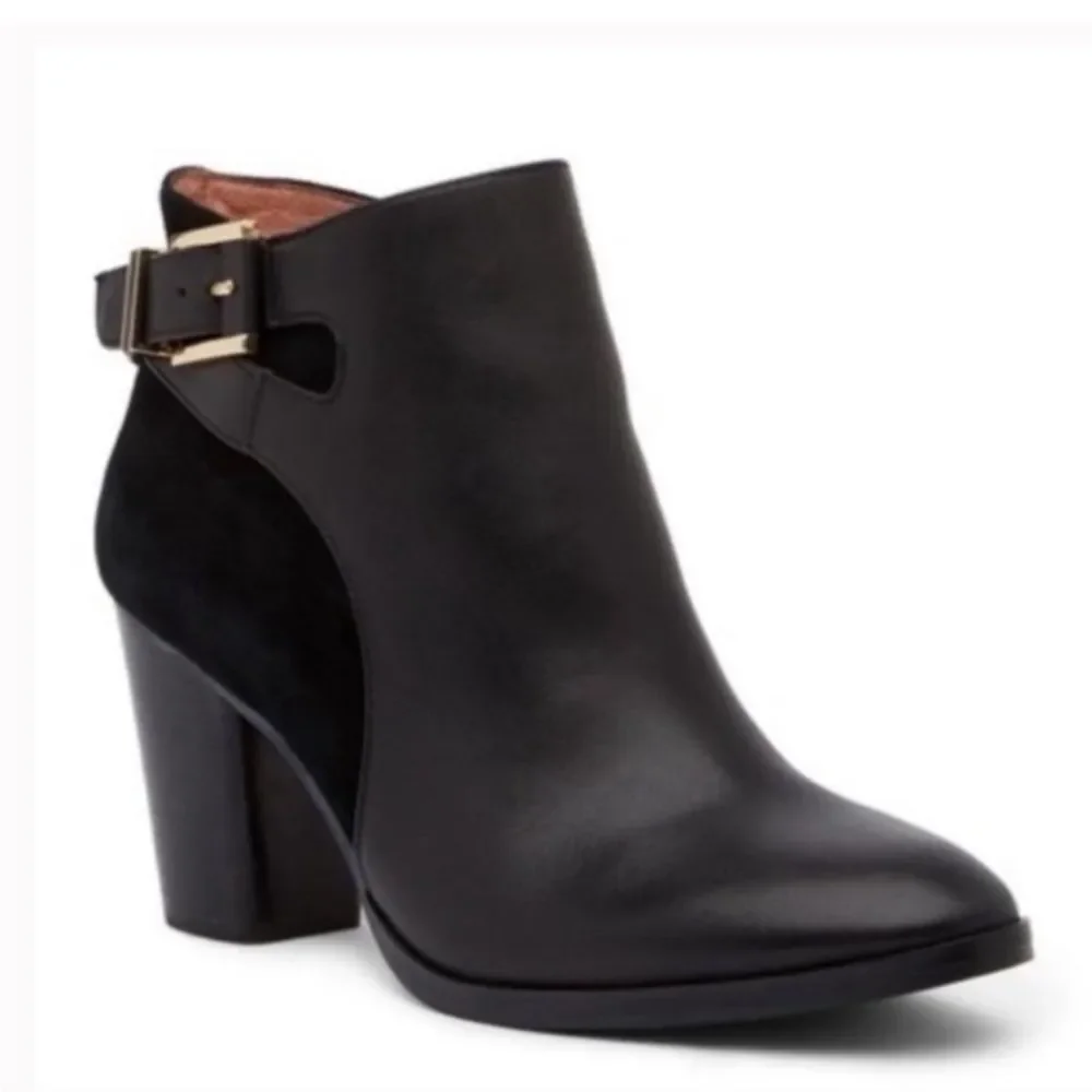 Louise et Cie Black Heeled Booties Boots Size 7.5 Suede Leather